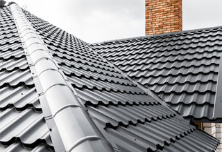 Des travaux de toiture pour garder l’étanchéité de votre toit